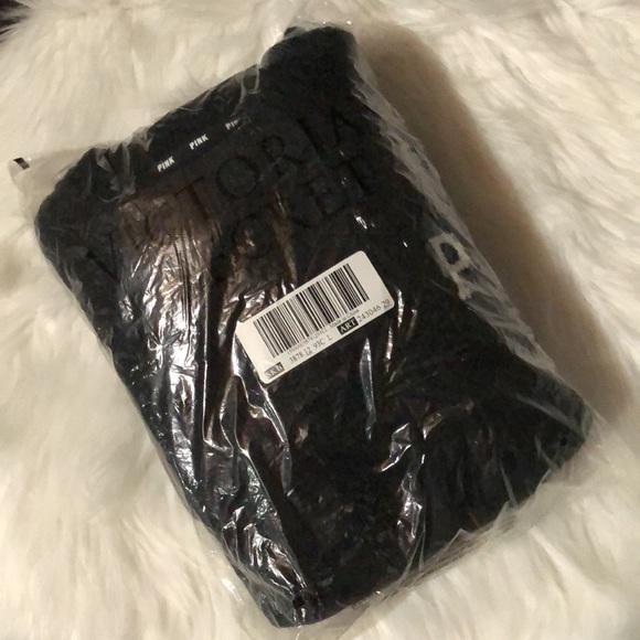 NIP. ROUND NECK SWEATER LARGE - Picture 2 of 2